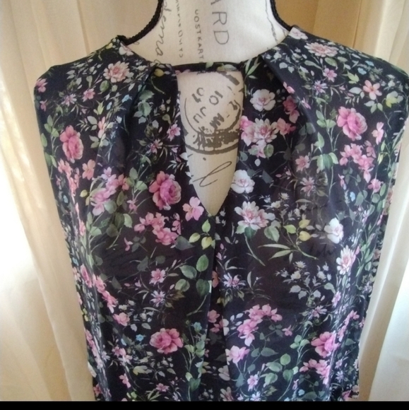 Shake Floral Sheer Dress - Picture 3 of 8